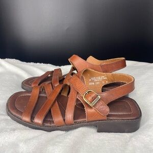 Timberland Tan Leather Sandals Women’s Size 10 Strap On Buckle Summer Spring Raw